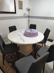 Meja Makan