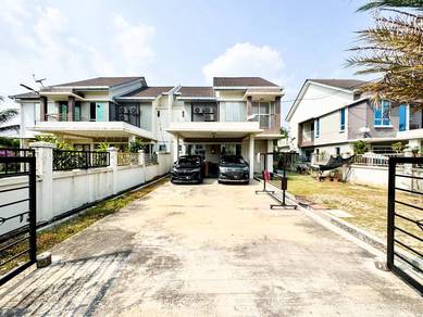 Semi-Detached House For Sale in Puncak Alam,SGR