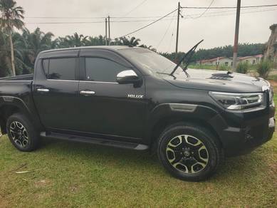 Toyota Hilux V in Ampang, KUL