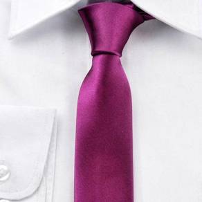 001 PROFESSIONAL TIE BUSiNESS NECKTIE (RED MAROON)