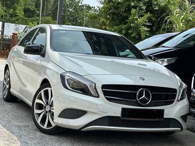 Mercedes Benz A200 200 BlueEFCY (CBU) in Serdang, KUL