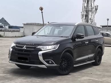 Mitsubishi Outlander 2.0 AWD in Bandar Puteri Puchong, SGR