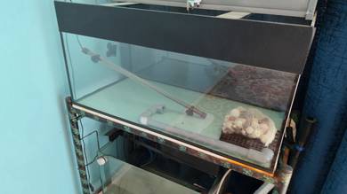aquarium 2 kaki untuk dijual
