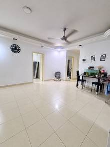 Condominium For Rent in Villa Park