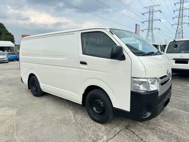 Toyota Hiace in Selayang, SGR