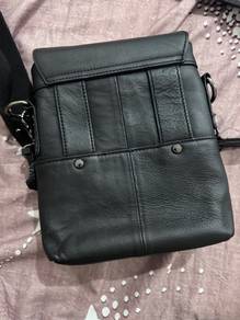 man sling bag