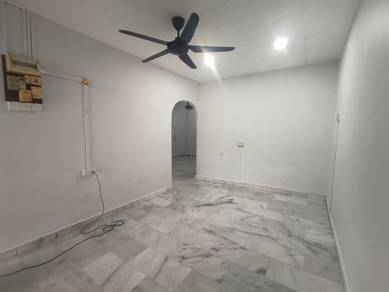 1-storey Terraced House For Rent in Cheng,MLK