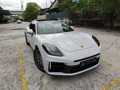 Porsche Panamera 4S in Petaling Jaya, SGR