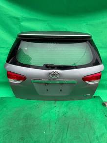 TOYOTA Wish REAR BONNET KOSONG