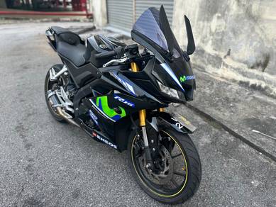 Yamaha R15