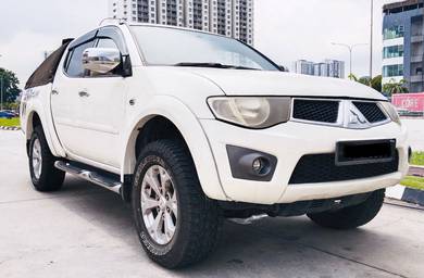 Mitsubishi Triton VGT EURO in Old Klang Road, KUL
