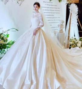 White long sleeve satin wedding bridal gown RB2089
