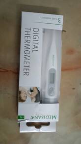 Digital thermometer 