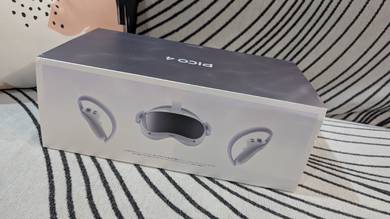 Pico 4 VR Headset 