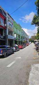 Shop lot For Sale in Taman Melawati,KUL