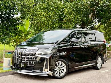 Toyota Alphard in Kepong, KUL