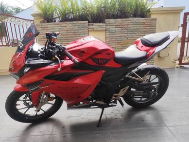 Honda CBR150R