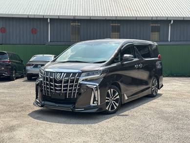 Toyota Alphard SC in Damansara, KUL
