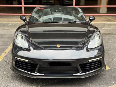 Porsche Cayman 718 in Desa Petaling, KUL