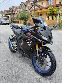 Yamaha R15