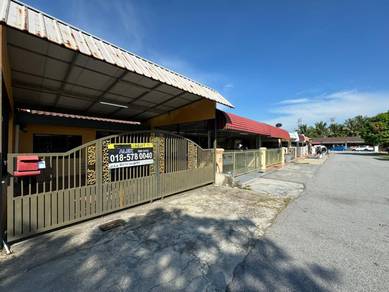 1.5-storey Terraced House For Rent in Port Dickson,NSN