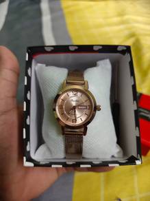 Jam Tangan Perempuan (PREMIUM)