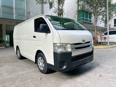 Toyota Hiace in Taman Tun Dr Ismail, KUL