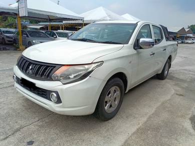 Mitsubishi Triton M/T in Selayang, SGR