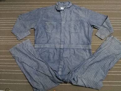 Vintage red cap over saiz coverall W43-53