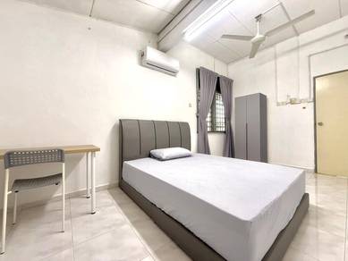 Room in Butterworth, PNG