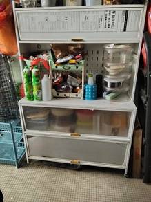 kabinet dapur dan kabinet