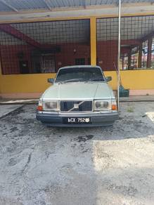 Volvo 240 GL in Tronoh, PRK