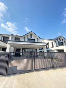 Semi-Detached House For Sale in Denai Alam,SGR