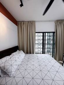 Room in Solaris Dutamas, KUL