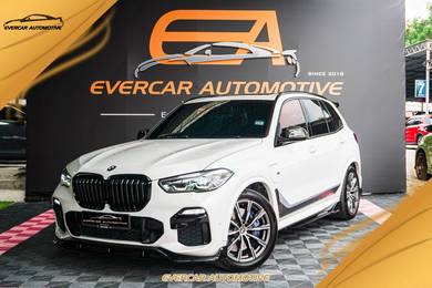 BMW X5 xDRIVE45e M SPORT in Desa Petaling, KUL