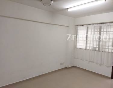 Apartment For Rent in Krystal Heights