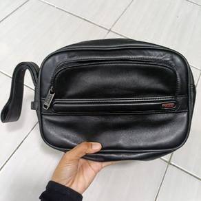 Tumi Black Leather Clutch Bag Pouch Wristlet
