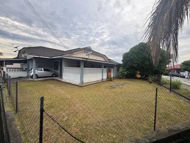 Semi-Detached House For Sale in Alor Gajah,MLK