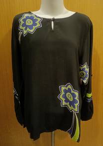 Batik Sutera Crepe Top