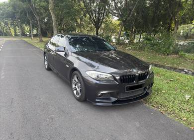 BMW 523i 23i (CBU) in Puchong, SGR