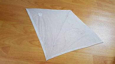 Kites - Plain White