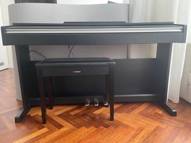 Yamaha Digital Piano Arius YDP-142