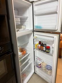 2024 Sharp fridge-freezer combo