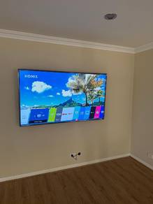 LG smart tv 4k uhd 55inch good condition 