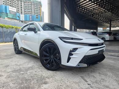 Toyota Crown SPORT Z in Chan Sow Lin, KUL