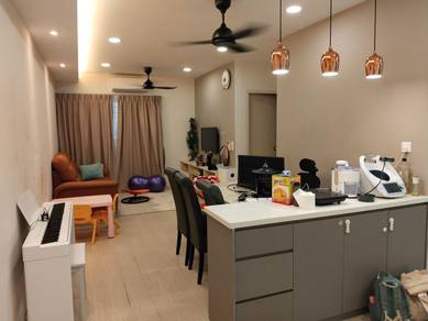 Apartment For Rent in D'Kristal
