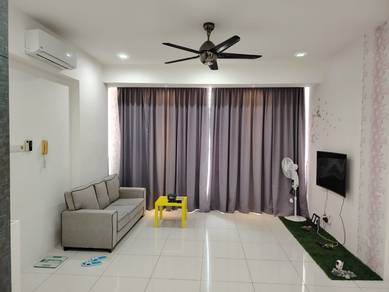 Condominium For Rent in Sierra East