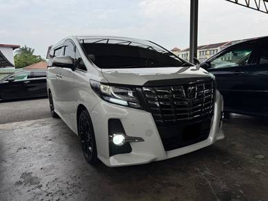 Toyota Alphard X in Kuching, SWK
