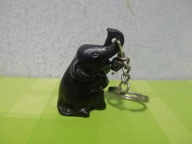 Vintage Keychain Rosewood Elephant