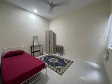 Room in Seri Iskandar, PRK